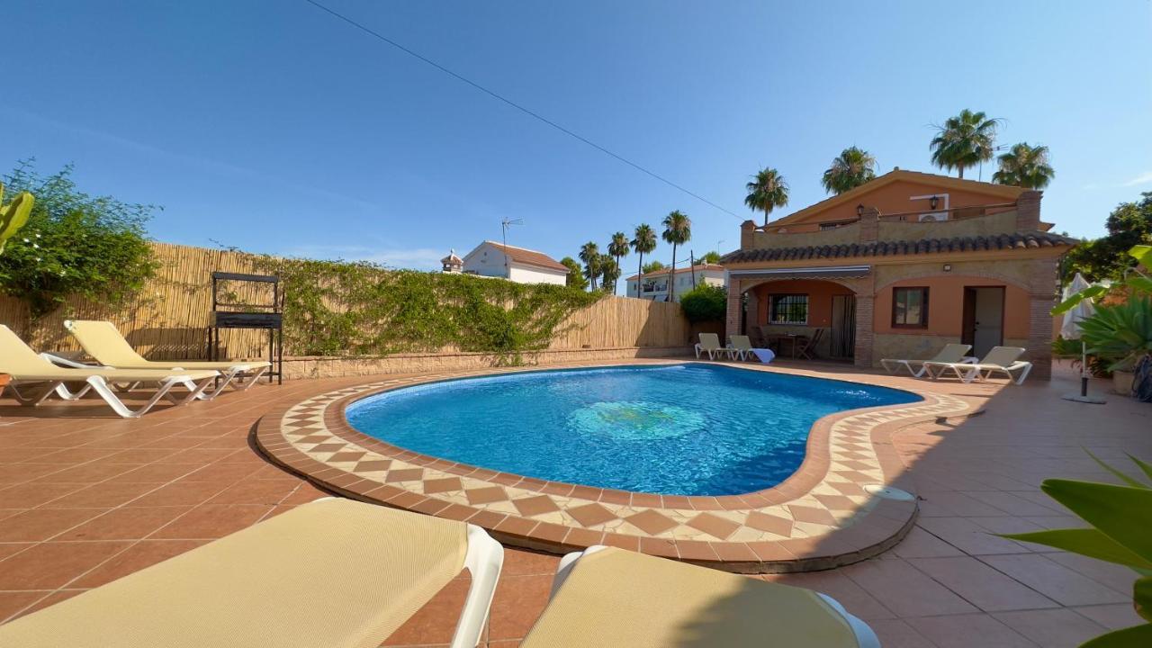 Chalet El Parral - Piscina Y Sala De Cine Málaga Exterior foto